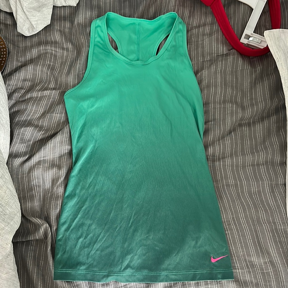 Green ombré Nike, running top, dry-fit size girls large